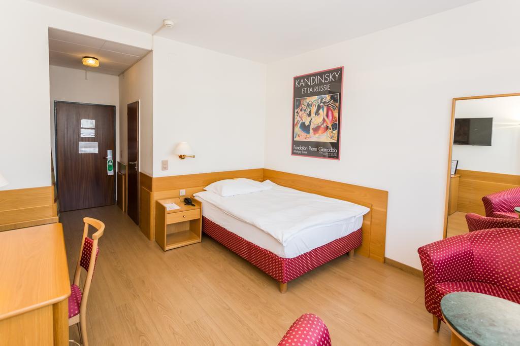 Hotel Du Rhone Sion Værelse billede