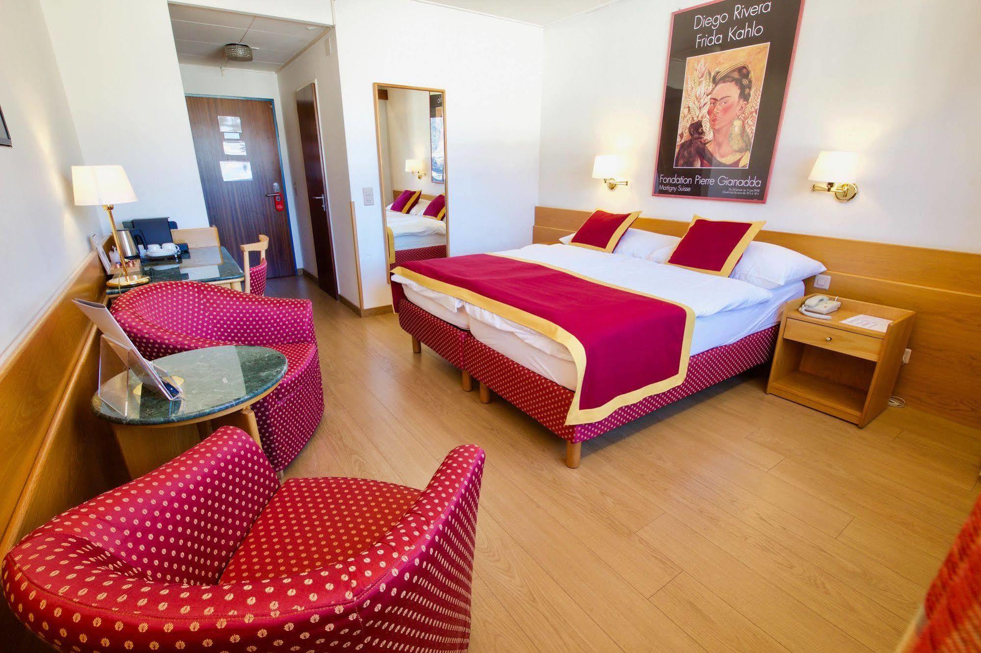 Hotel Du Rhone Sion Eksteriør billede